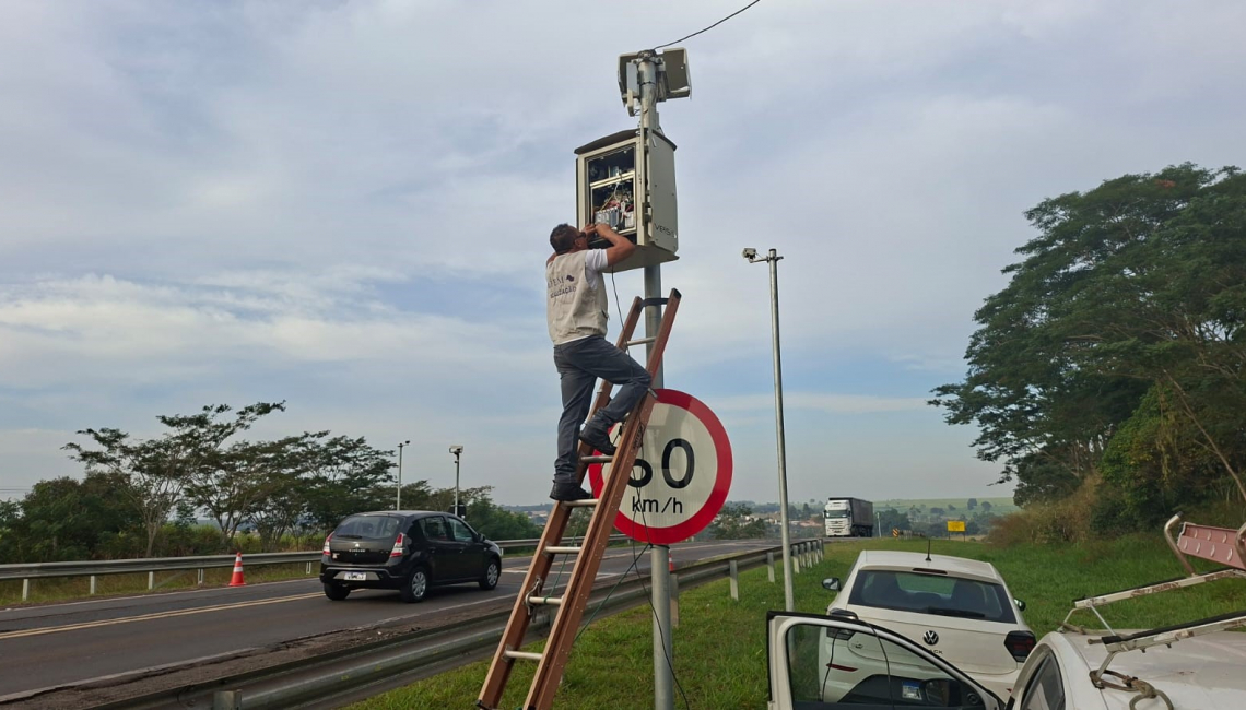 Em Ibirá e Itajobi, Ipem-SP verifica radares nas rodovias SP-379 e SP-321
